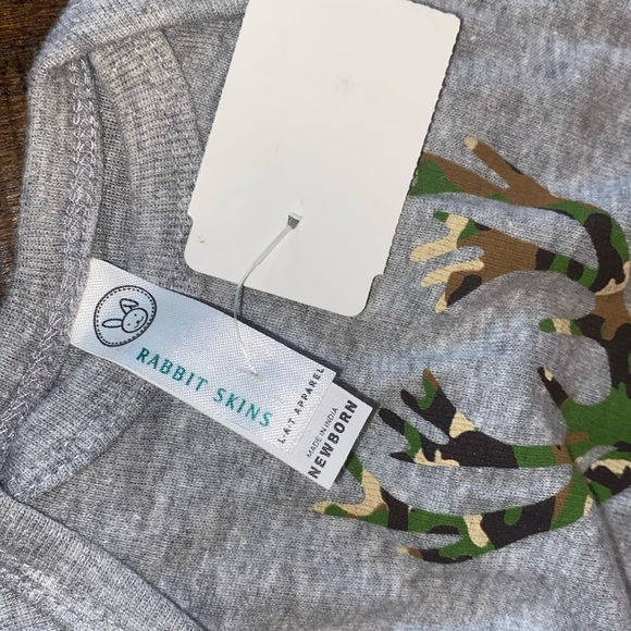 Rabbit skins little buck camouflage newborn grey one piece new with tags - Picture 5 of 6